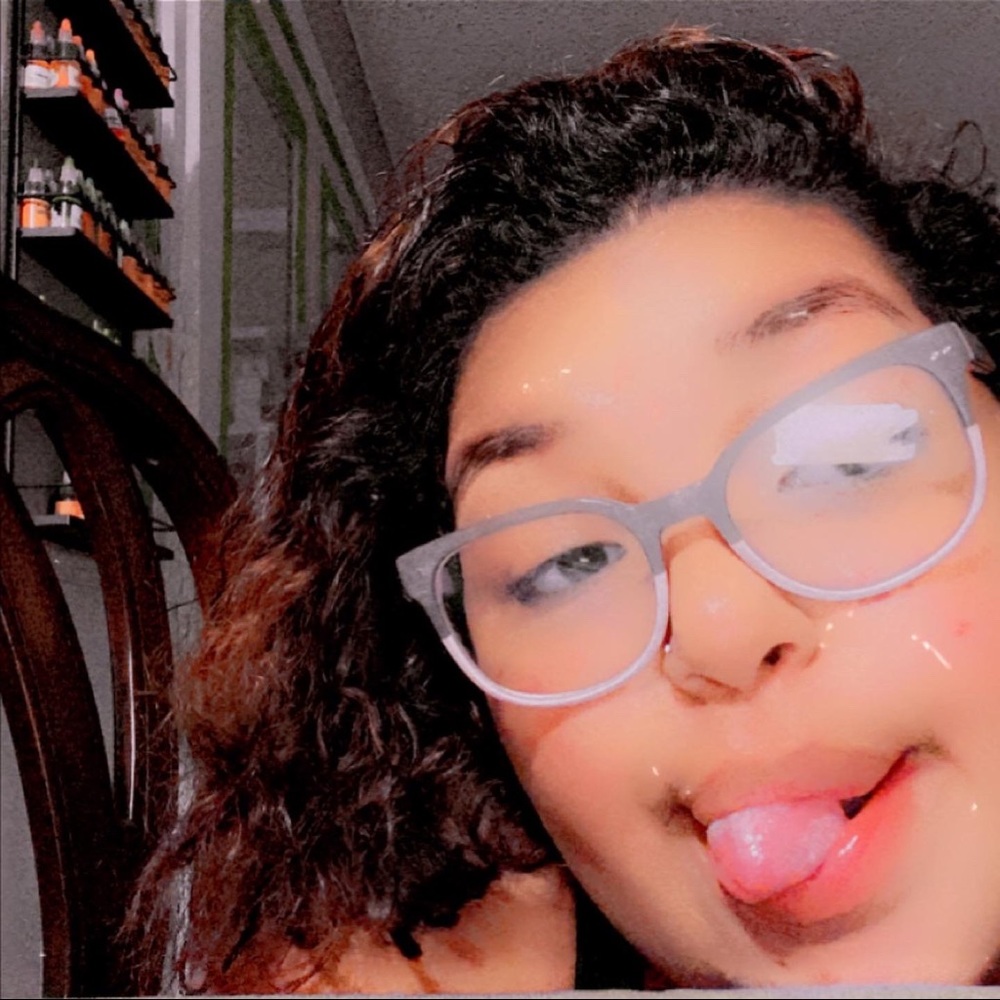 Meet your Posher, Atavia